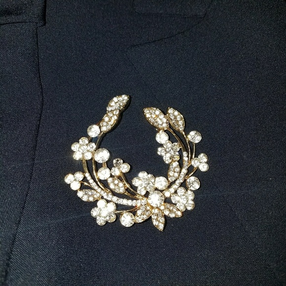 Brooch - Picture 2 of 2